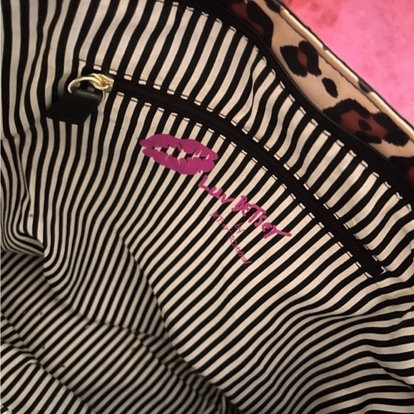 Betsy Johnson bag - Picture 5 of 5